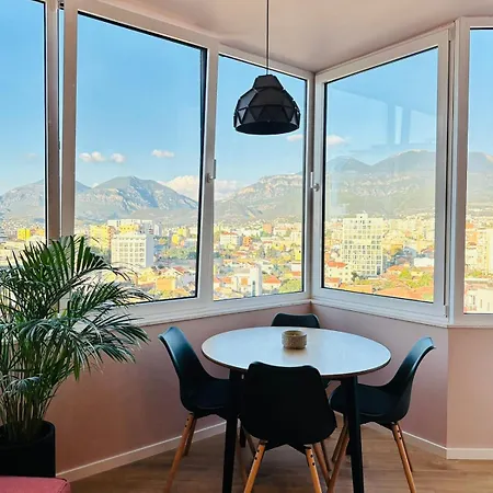 Apartment Lovely Near The Center